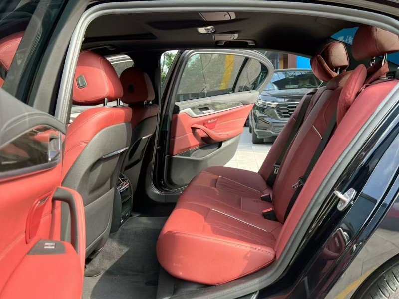 广州21年宝马5系4