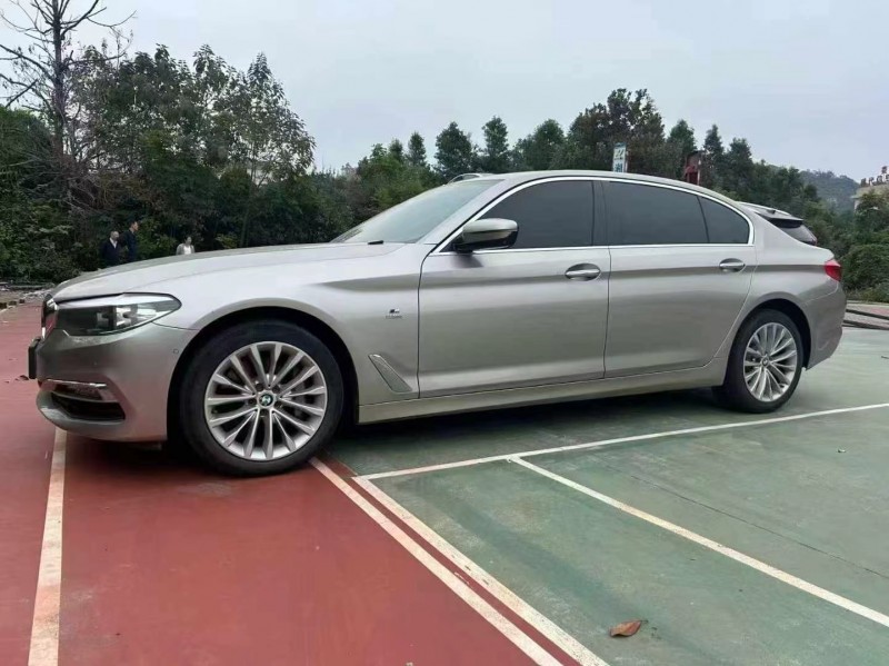 娄底18年宝马5系2