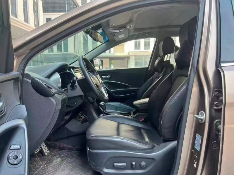 广州16年现代新胜达6