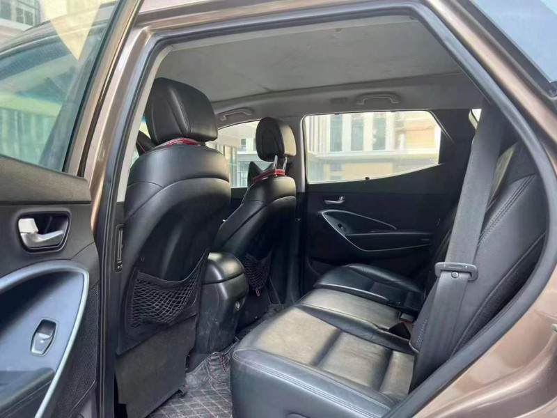 广州16年现代新胜达7