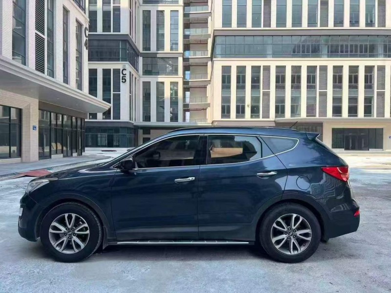 广州13年现代全新胜达4