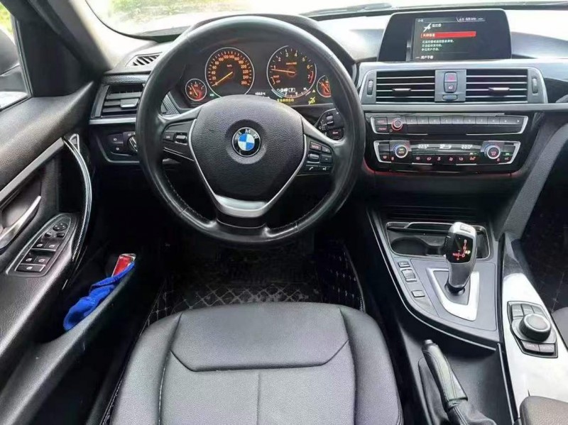 广州18年宝马3系8