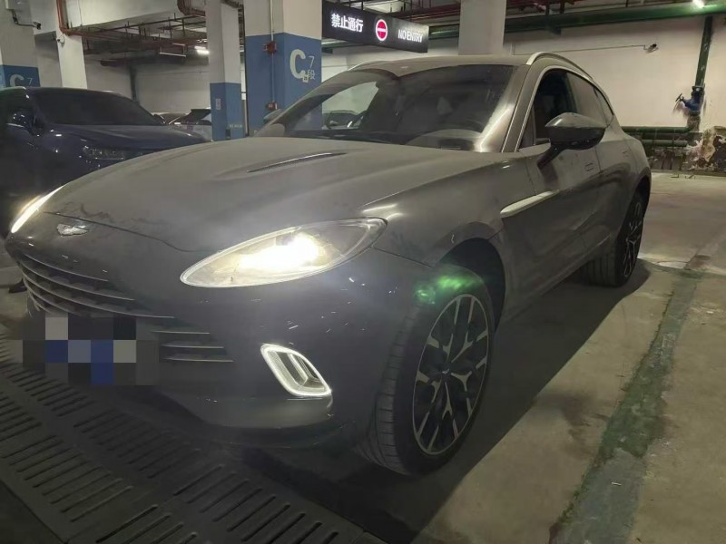 石家庄23年阿斯顿·马丁DBX1