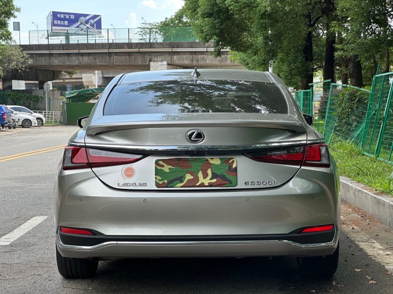东莞24年雷克萨斯ES9