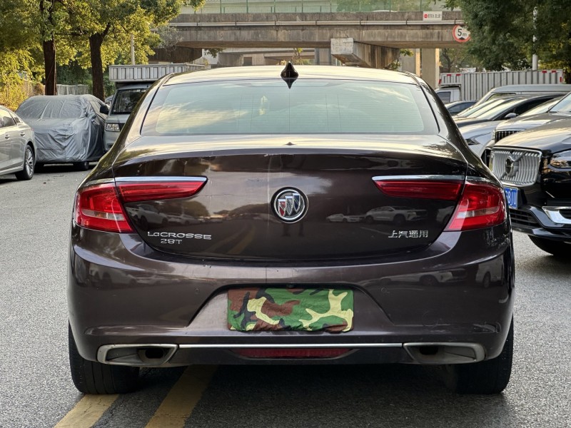 东莞18年别克君越9