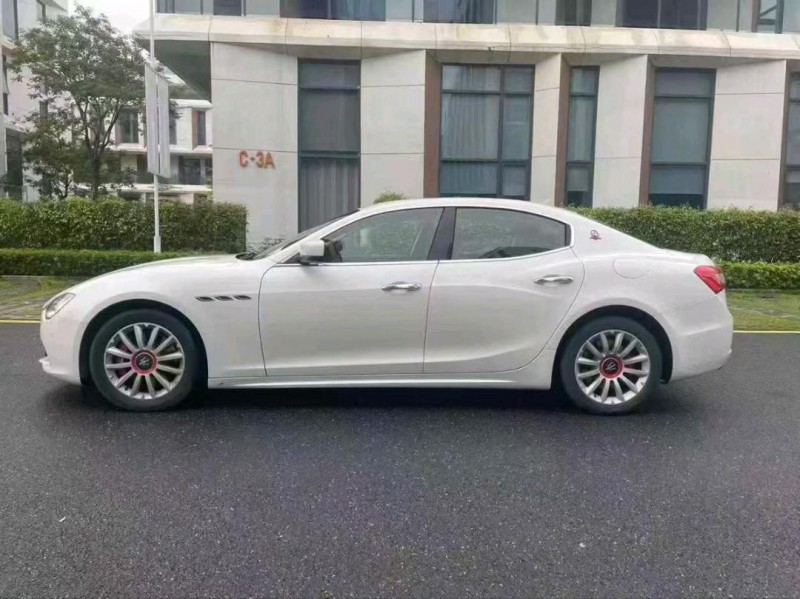 广州15年玛莎拉蒂Ghibli7