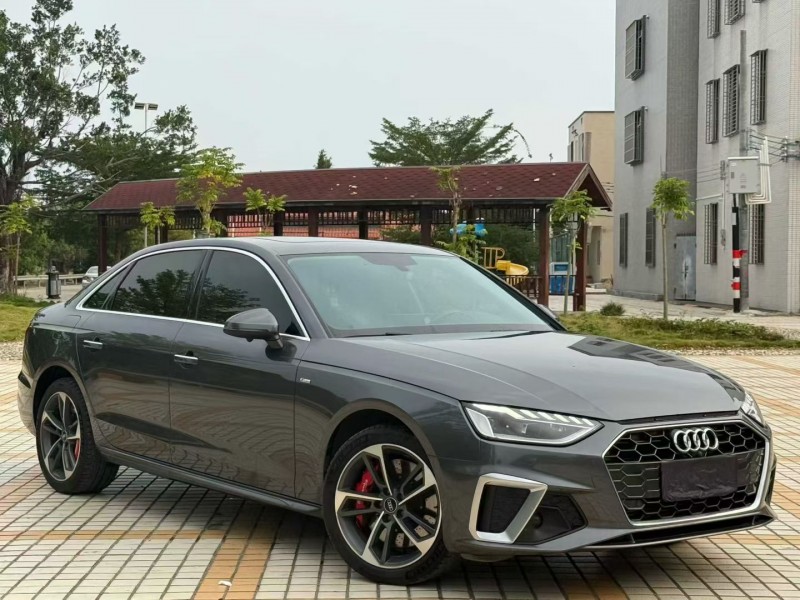 深圳22年奥迪A4L2