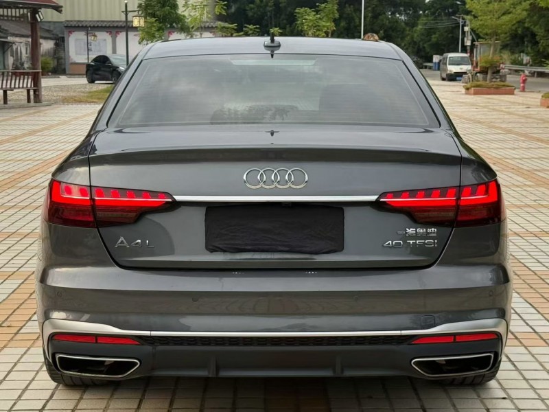 深圳22年奥迪A4L9