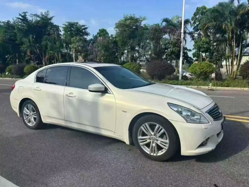 肇庆10年英菲尼迪G252