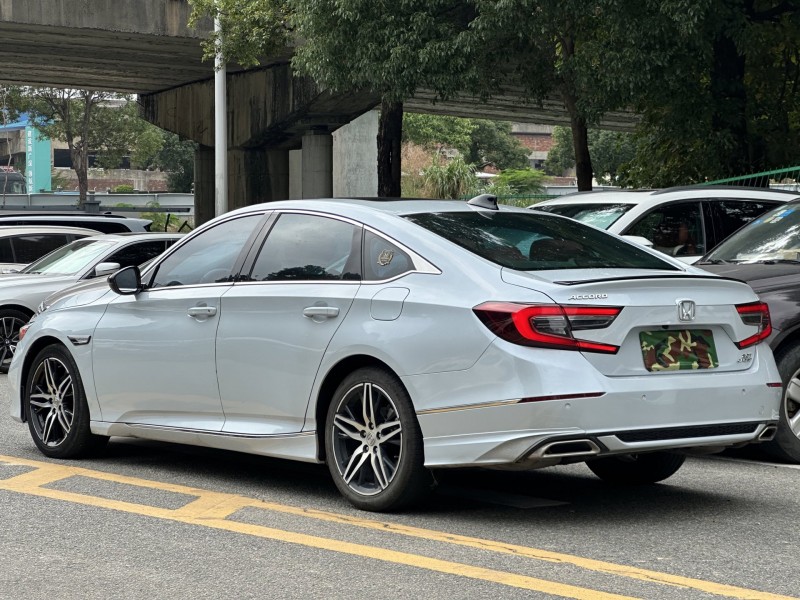 东莞23年本田雅阁7