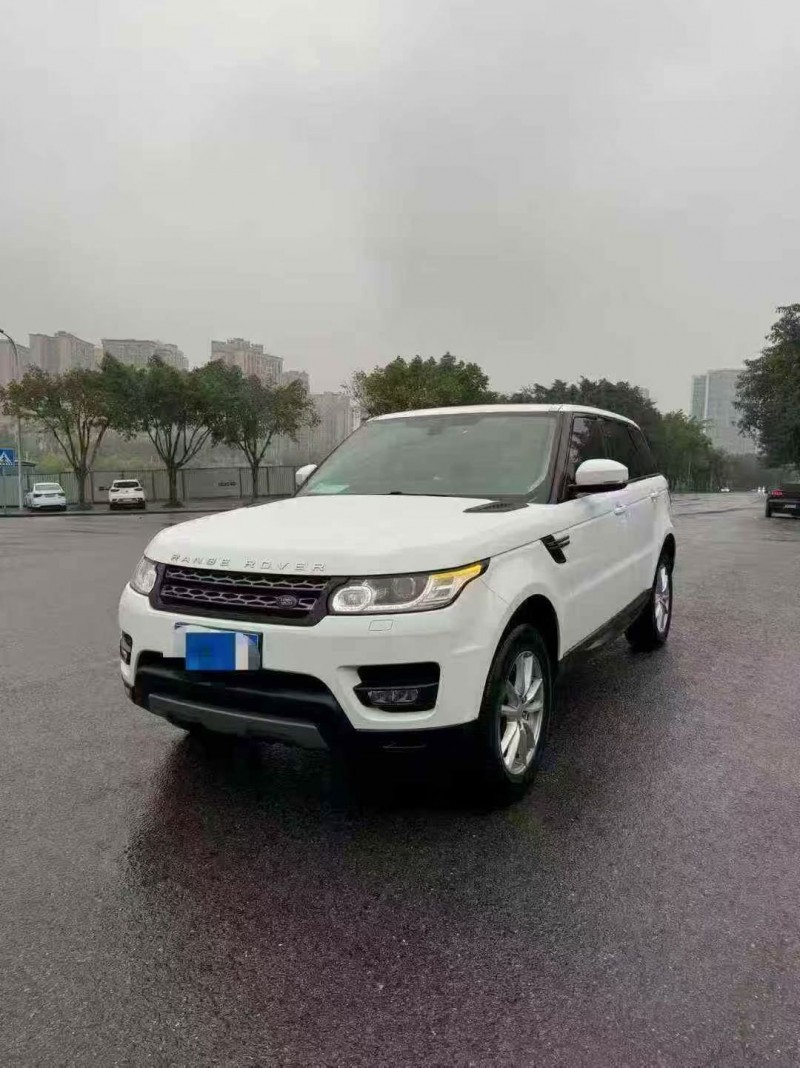 重庆17年路虎揽胜运动2
