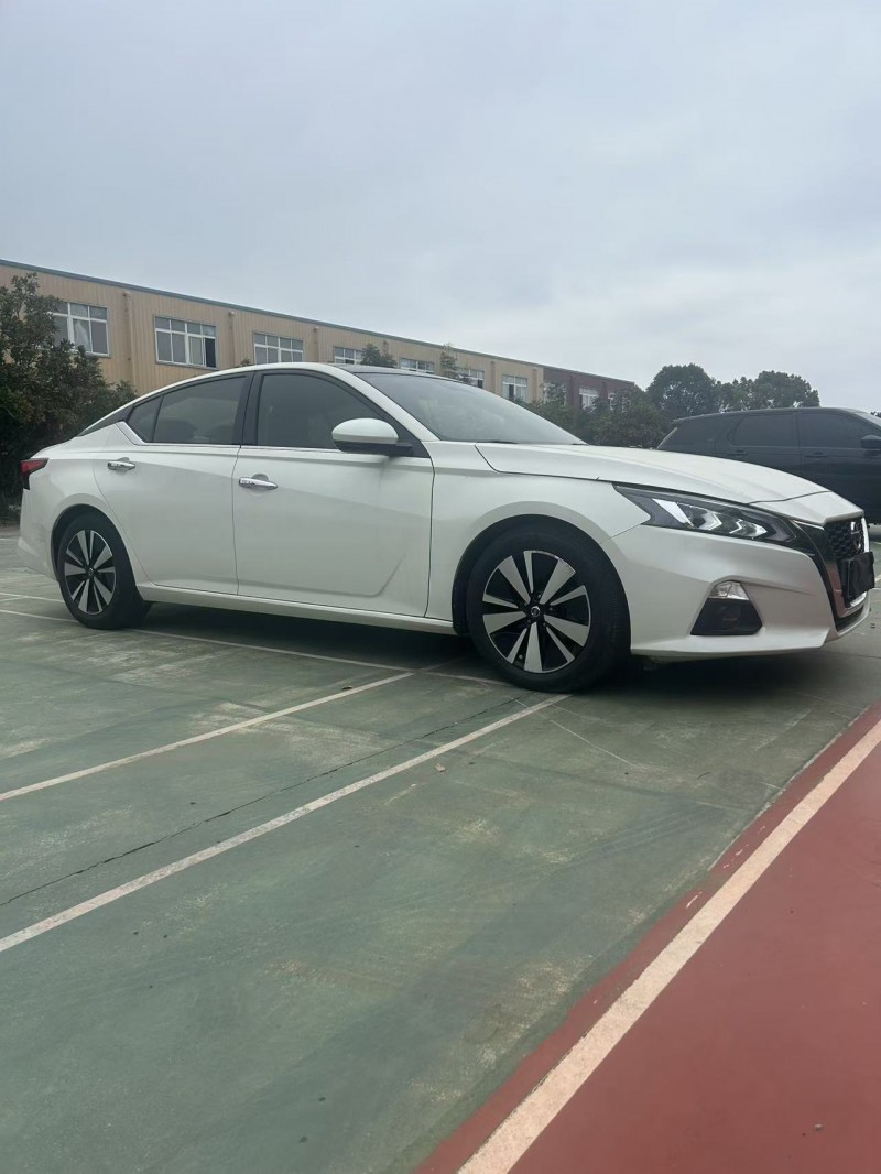 娄底21年日产天籁6