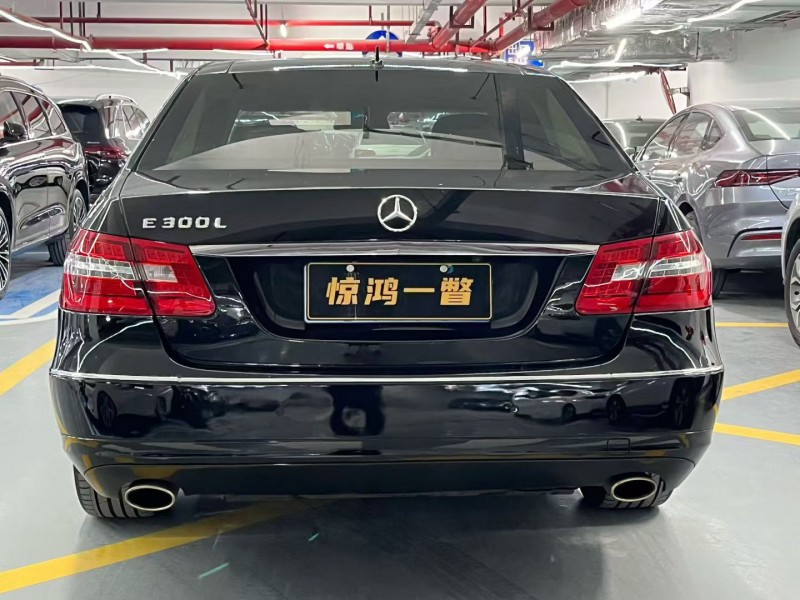 深圳13年奔驰E8
