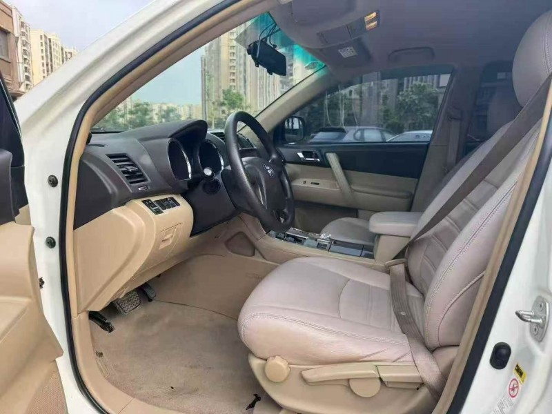 海口14年丰田汉兰达5