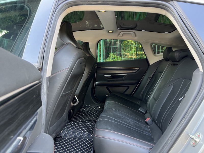 东莞22年小鹏汽车p75