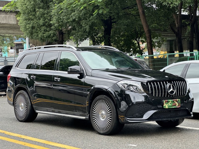 东莞17年奔驰GLS2