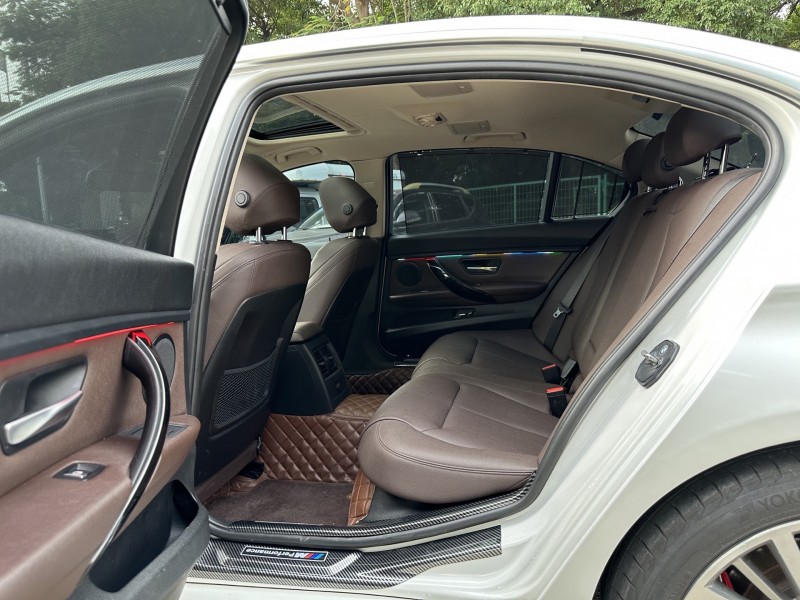 东莞19年宝马3系5