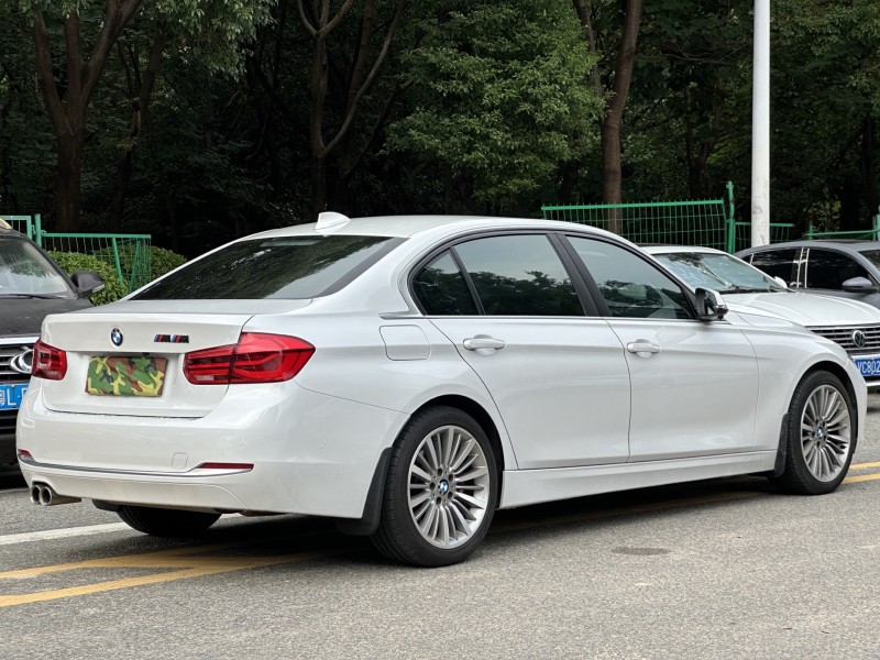 东莞19年宝马3系8