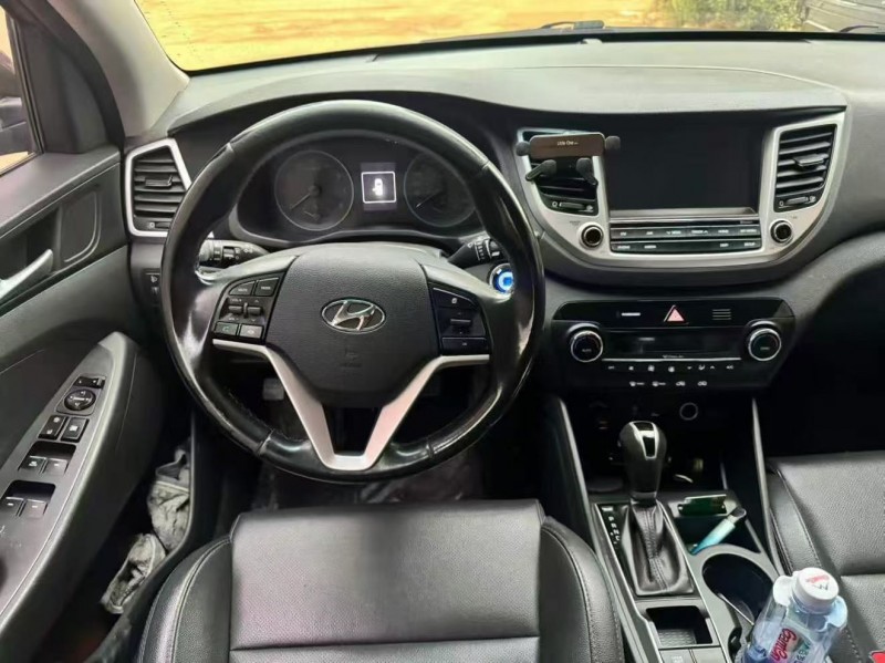 钦州18年现代途胜3