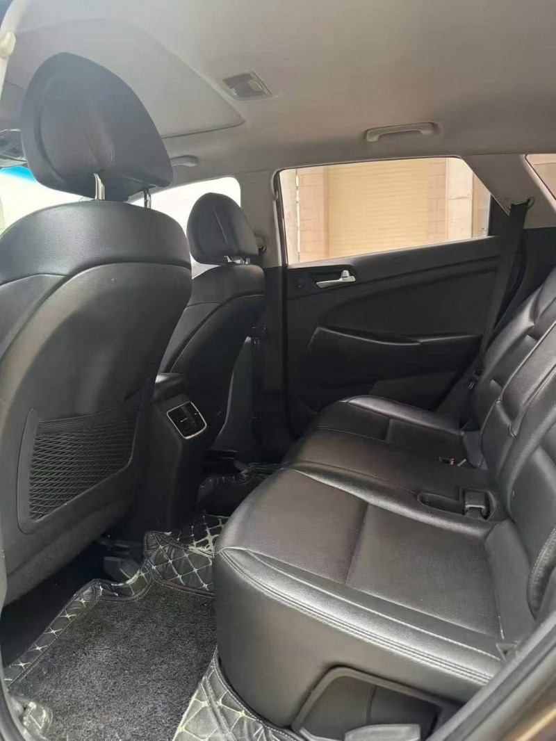 钦州18年现代途胜5