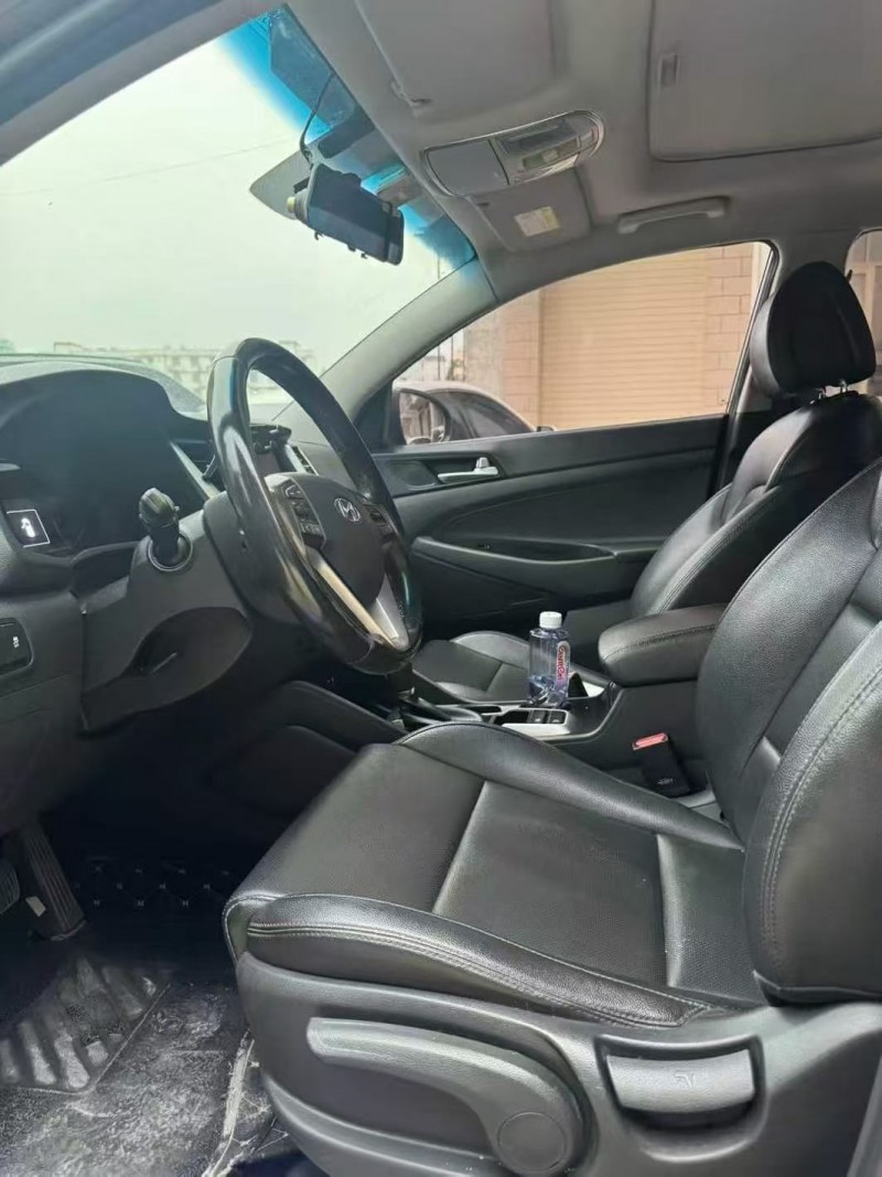 钦州18年现代途胜6