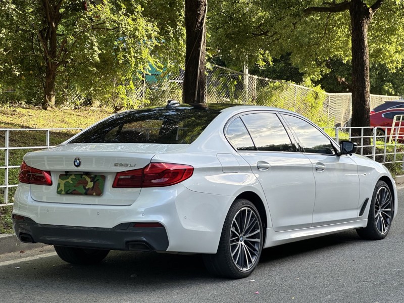 东莞20年宝马5系8