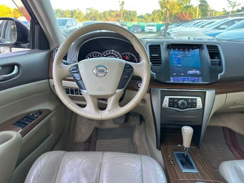 汕头13年日产天籁4