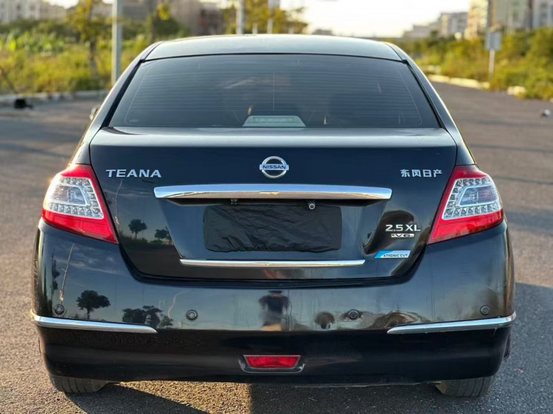 汕头13年日产天籁9