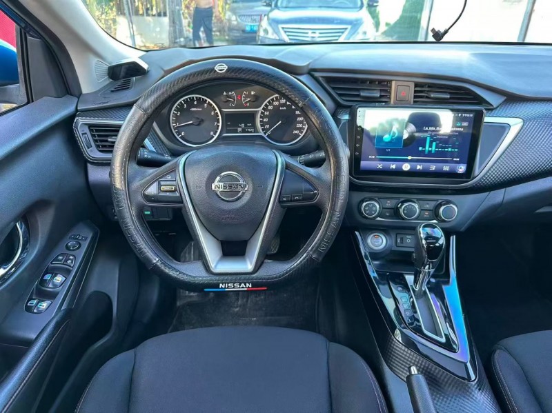 汕头16年日产蓝鸟4