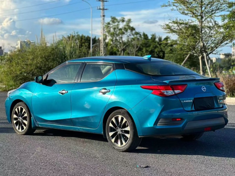 汕头16年日产蓝鸟7