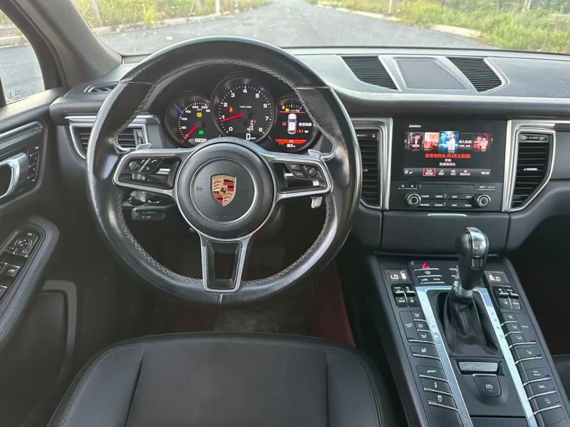 汕头17年保时捷Macan4