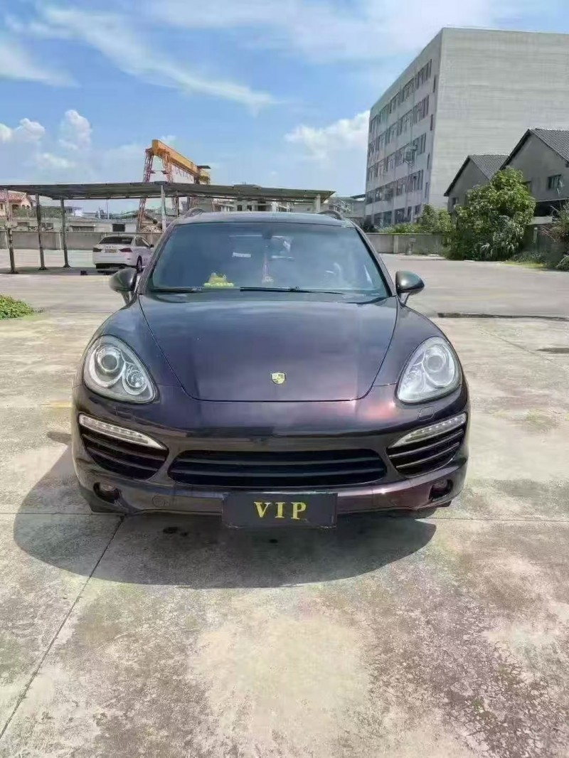 九江11年保时捷卡宴1