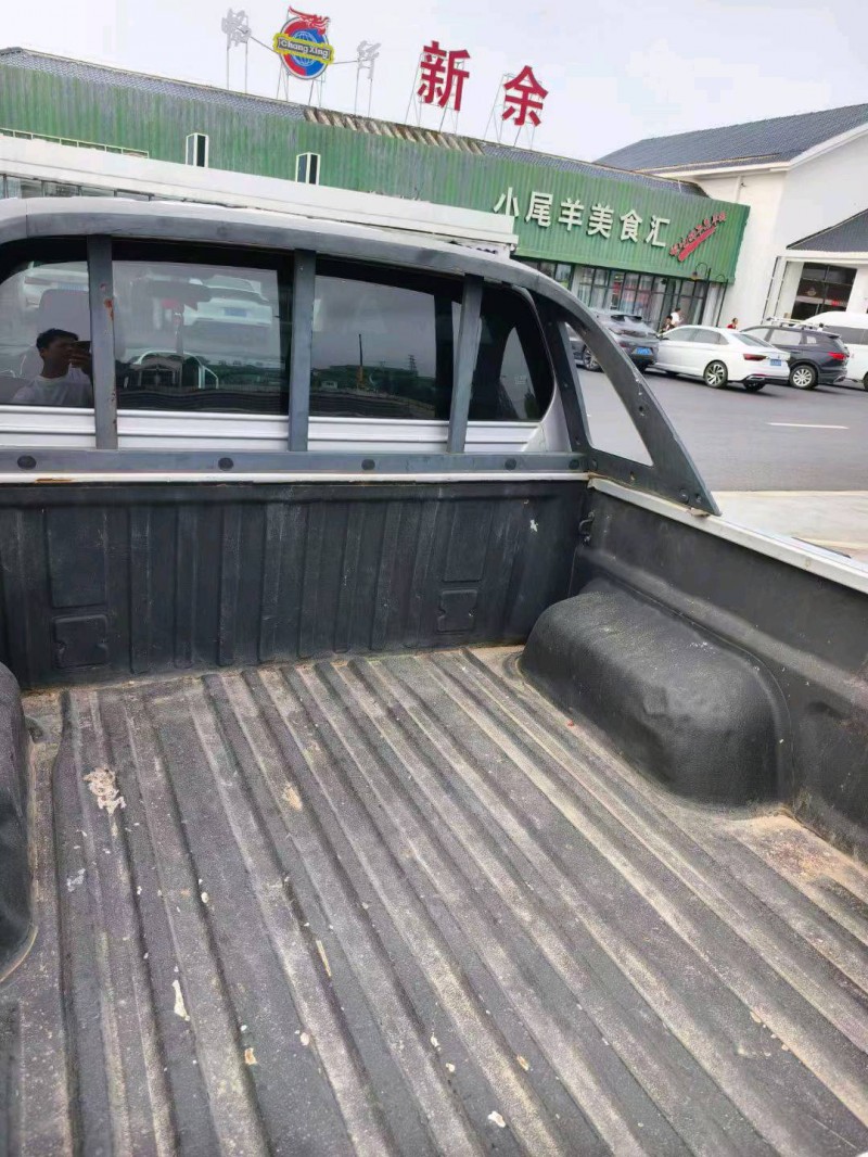 萍乡17年江铃域虎5