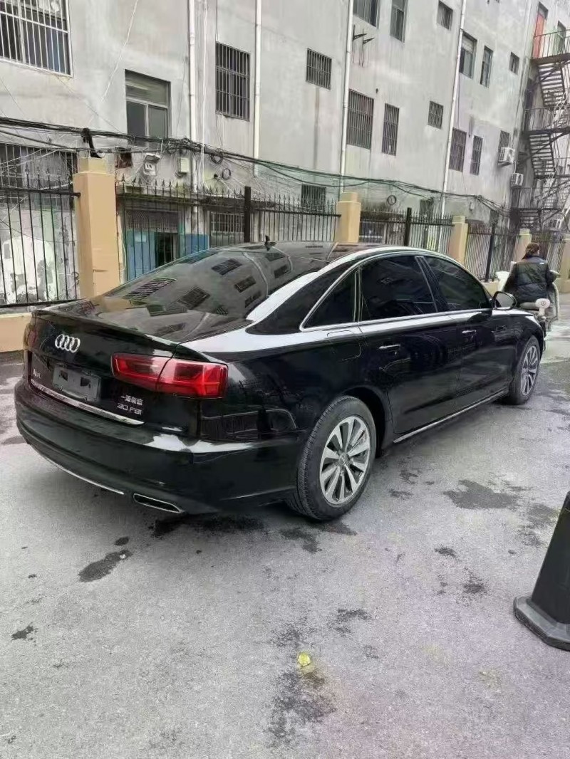 济南17年奥迪A6L9
