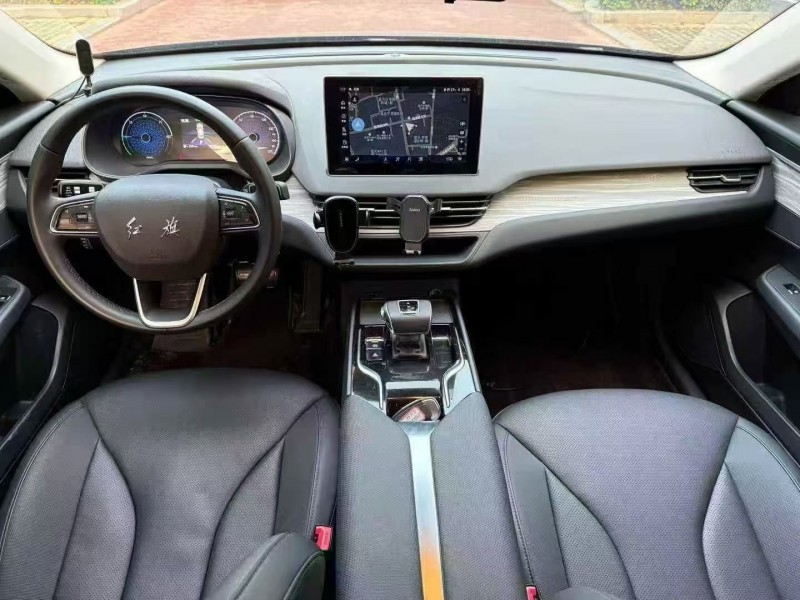 青岛25年红旗E-QM57