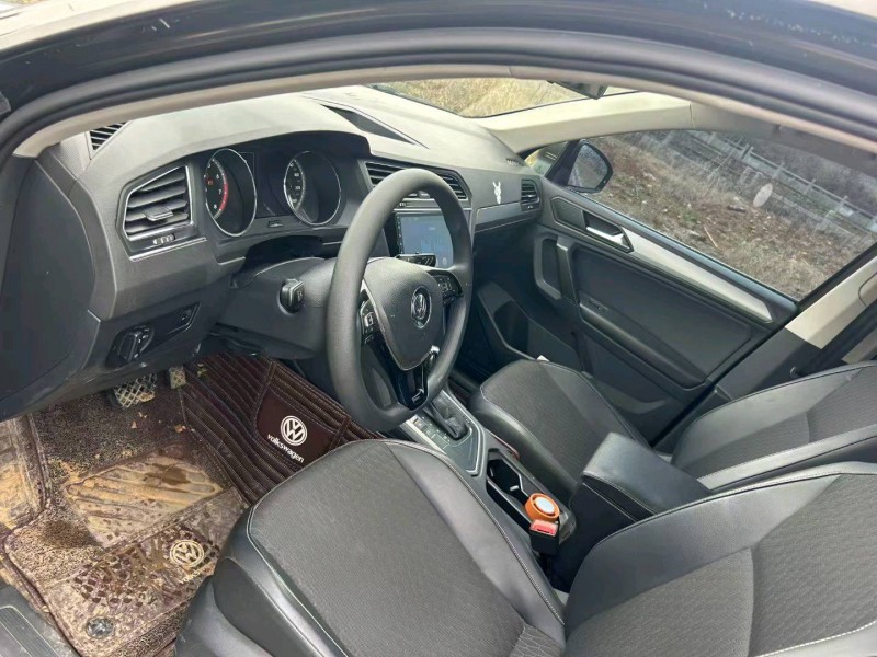 南昌17年大众途观9