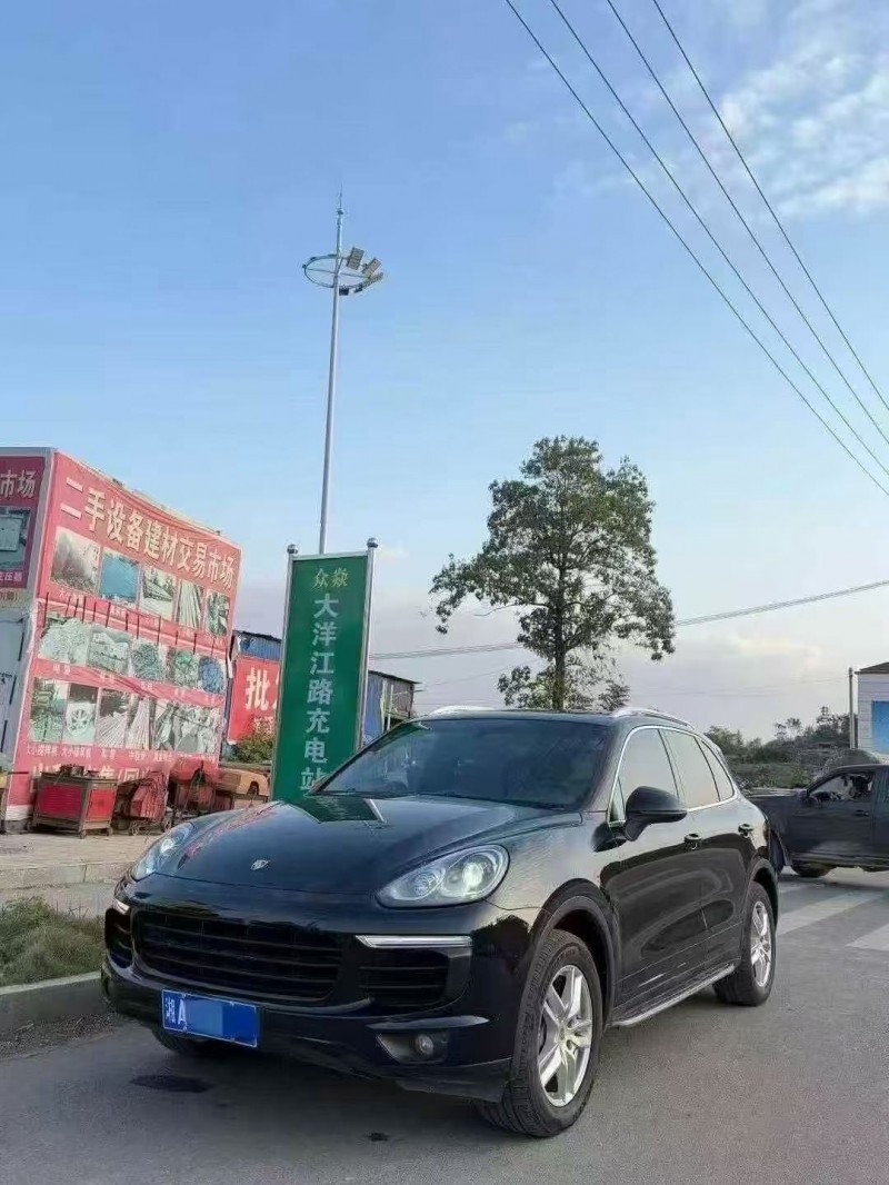 邵阳18年保时捷卡宴3