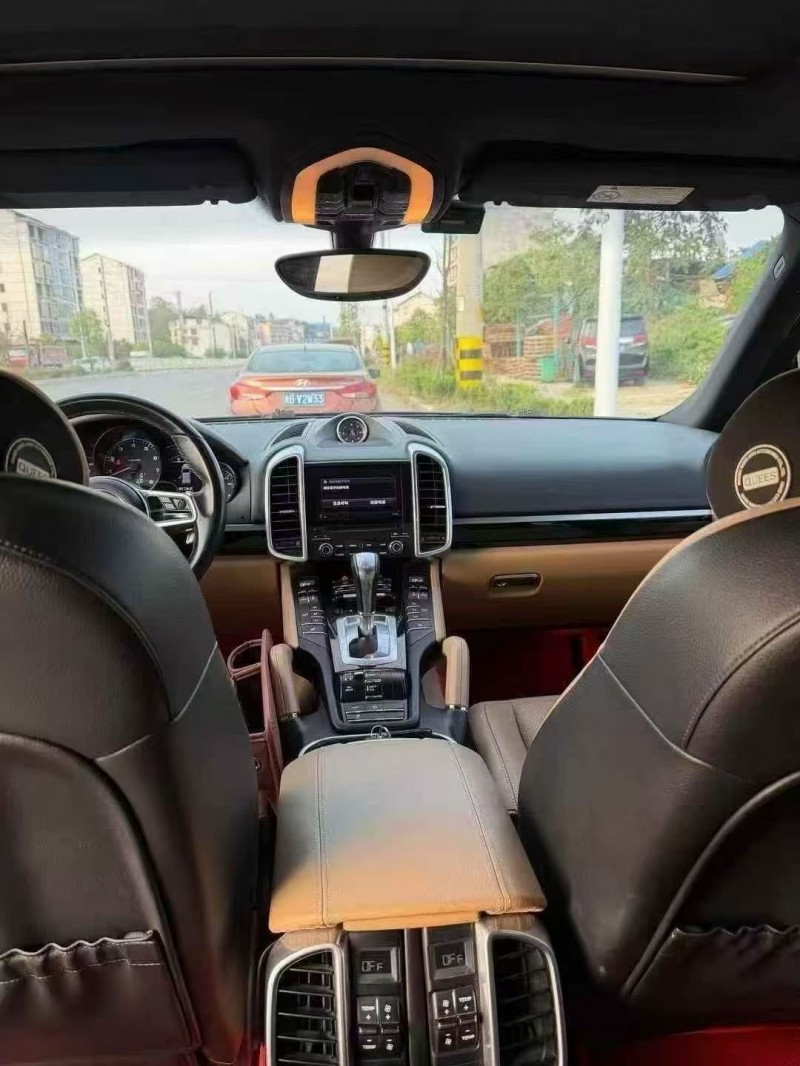 邵阳18年保时捷卡宴5