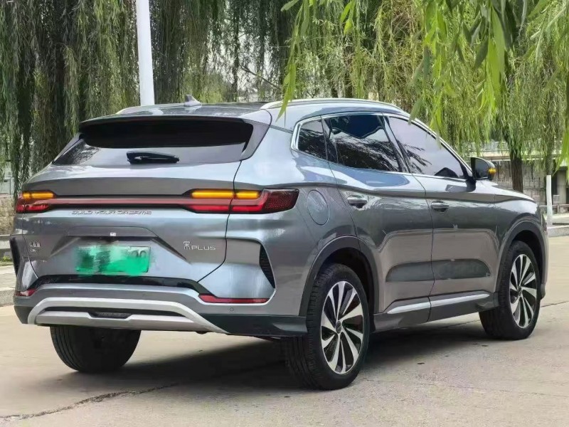 咸阳22年比亚迪宋8