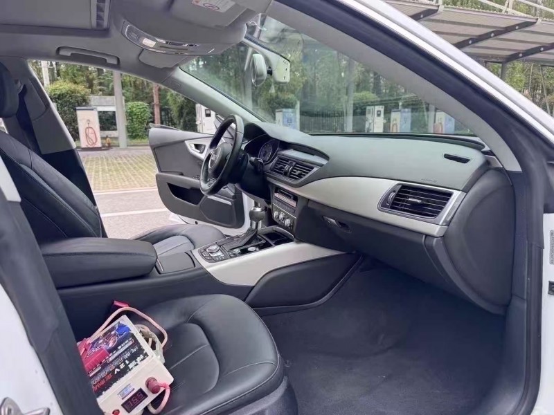 徐州17年奥迪A7L4