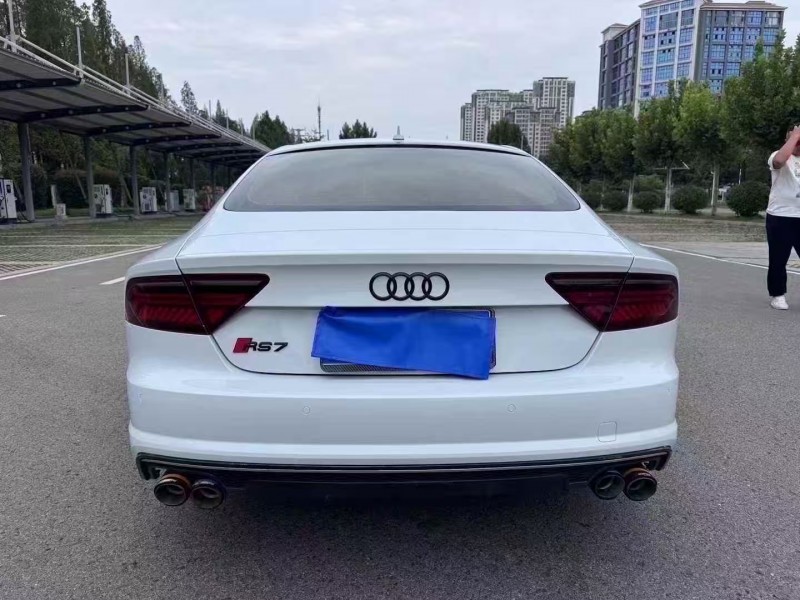 徐州17年奥迪A7L9