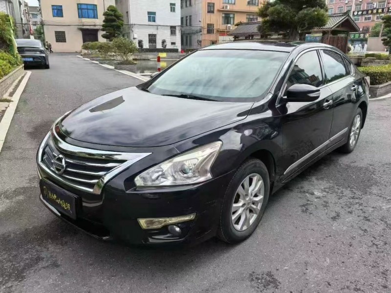 绍兴16年日产天籁3