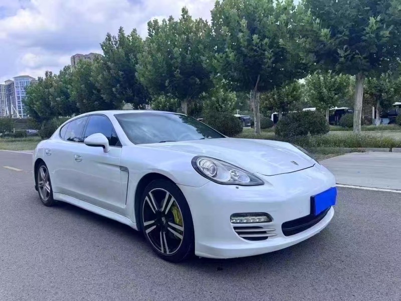 徐州11年保时捷帕拉梅拉2