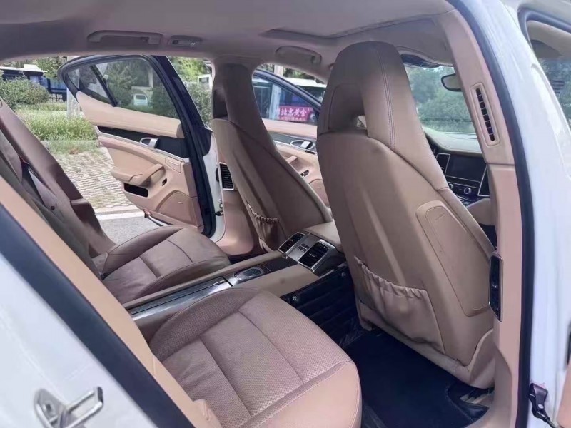 徐州11年保时捷帕拉梅拉4