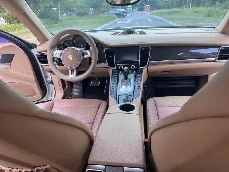 徐州11年保时捷帕拉梅拉6