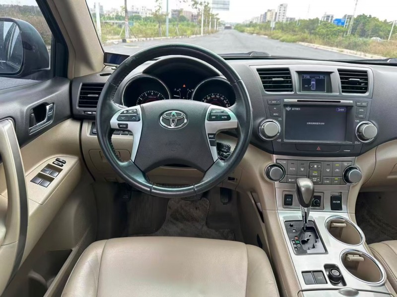 汕头13年丰田汉兰达4