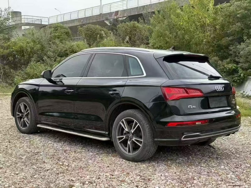 常德21年奥迪Q57