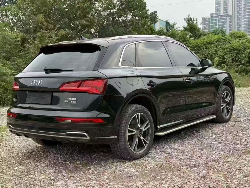 常德21年奥迪Q59