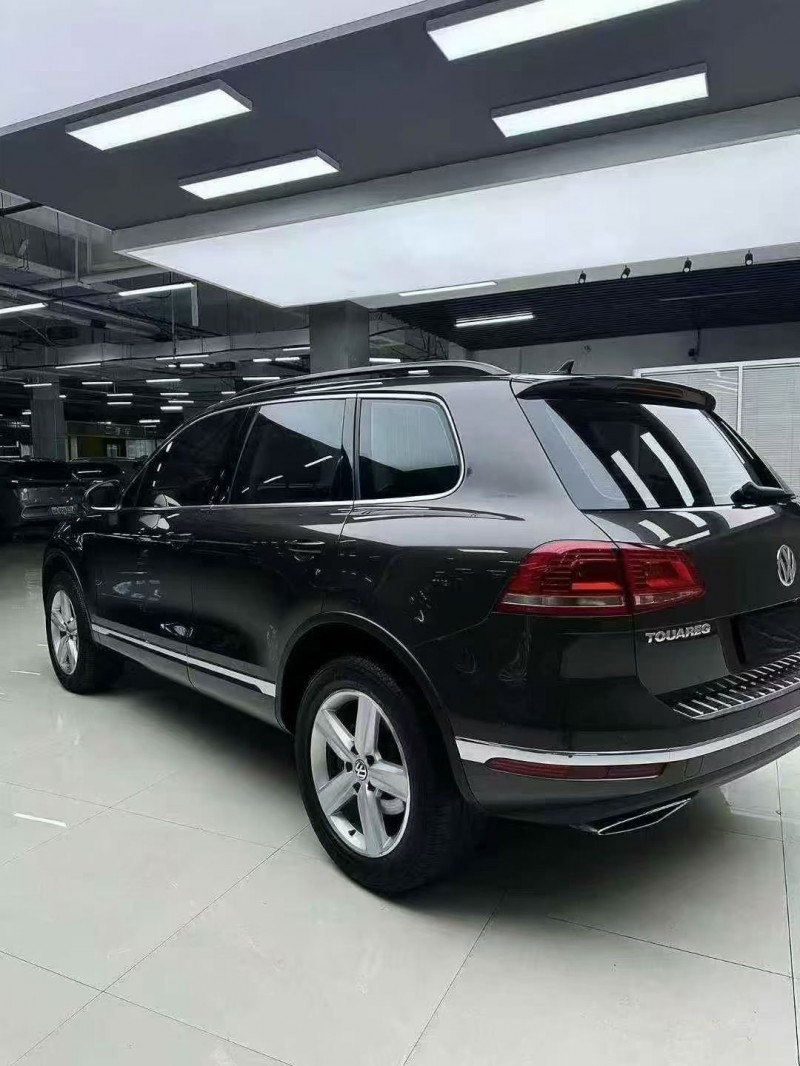 遵义17年大众途锐8