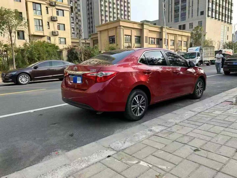 郑州16年丰田雷凌7